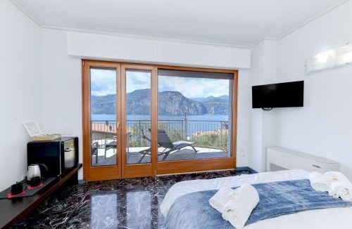 Porto Villa | Maison Sabina con splendida vista lago ed idromassaggio