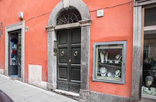 Rione III Colonna Apartment | MAISON Spanish steps