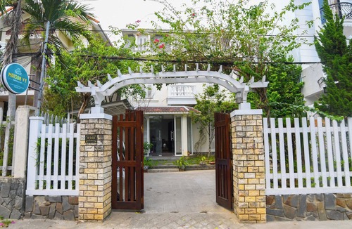 Hue House | Maison Vy Homestay