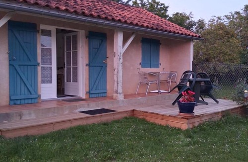 Orgedeuil House | Maisonnette "Les Volets Bleus"