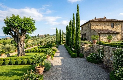 Poggi del Sasso House | Majestic Castle & Vineyard Amidst Rolling Tuscan Hills