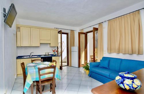 Lacco Ameno Apartment | Maloon apt - 450m from the beach