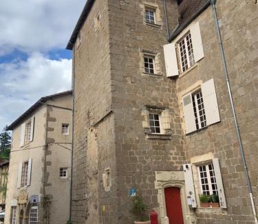 Confolens Bed & Breakfast | Manoir des Comtes