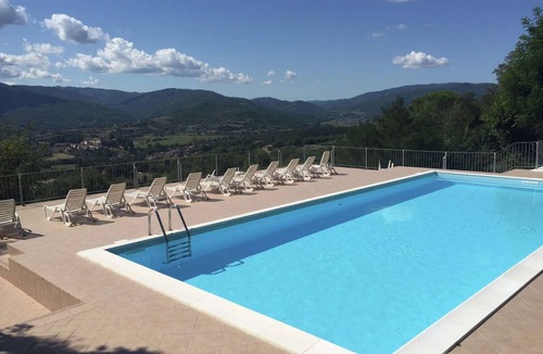 Citerna Villa | Mansion in Citerna with Pool & Terrace