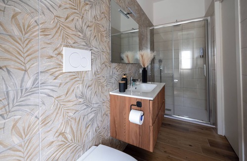 Torre Annunziata House | MARAF Rooms Mercurio - Elegance and Comfort near Pompeii