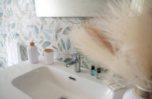 Torre Annunziata House | MARAF Rooms Venere - Elegance and Comfort near Pompeii