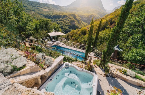 Montefortino Villa | MarcheAmore - La Roccaccia. Private Castle with Pool & Jacuzzi.