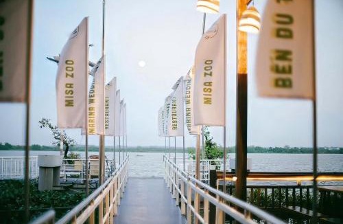 District 9 Cabin | Marina Bến Du Thuyền