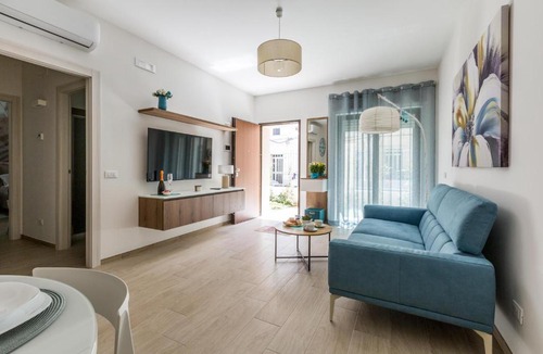 Taranto Apartment | Mary House by BarbarHouse
