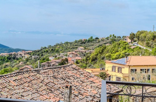 Laureana Cilento House | Mary's House