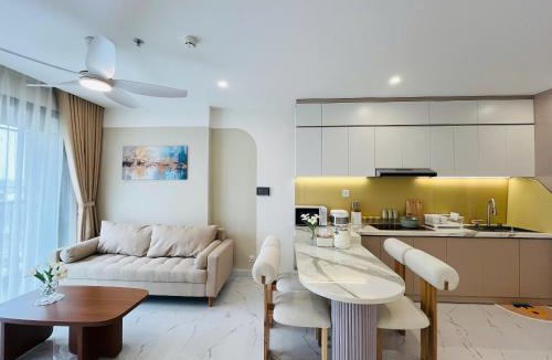 District 9 Apartment | May Homes - 3PN BS8 Tropiacal Vinhomes Grand Park
