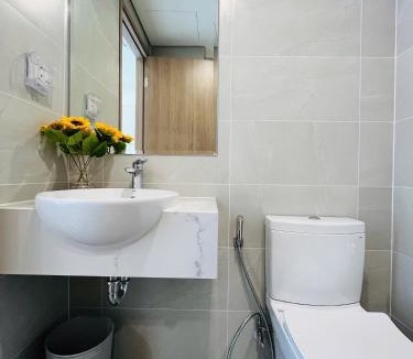 District 9 Apartment | May Homes - 3PN BS8 Tropiacal Vinhomes Grand Park