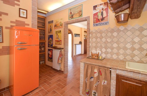 Castelnuovo di Farfa House | Mediterranean cottage with large garden and pool.