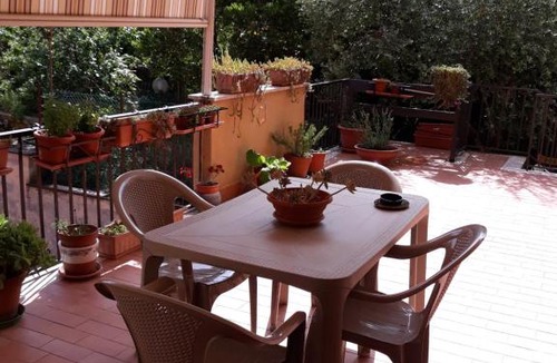 Ronciglione Apartment | Mengoni House