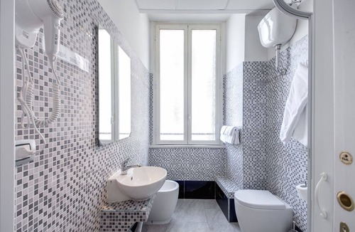 Salario Hotel | MF Hotel
