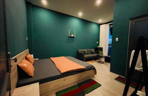 Ninh Kieu Hotel | MID NIGHT