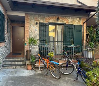 Sant'Egidio del Monte Albino Apartment | Midway House Italy Apartment