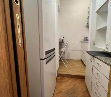 Zona LIV La Giustiniana Apartment | Mini Appartamento con giardino - Lovely studio for 2 with garden