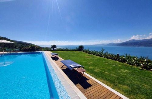 Frader House | MINI DI LUSSO CON PISCINA