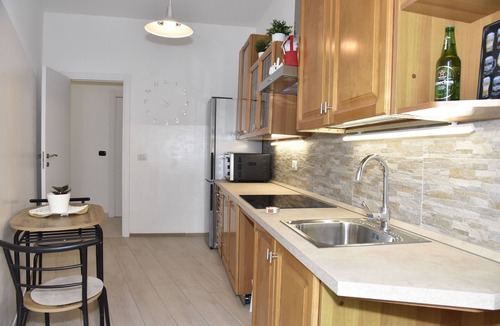 Zona XV Torre Maura Apartment | Minutes from downtown with the subway only 20 m from the house.