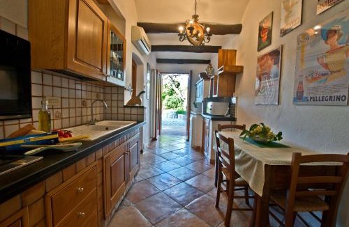 Schiazzano Villa | MiraCapri Villa