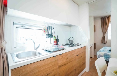 Mandrione House | Mobilehome with air conditioning, terrace and pool