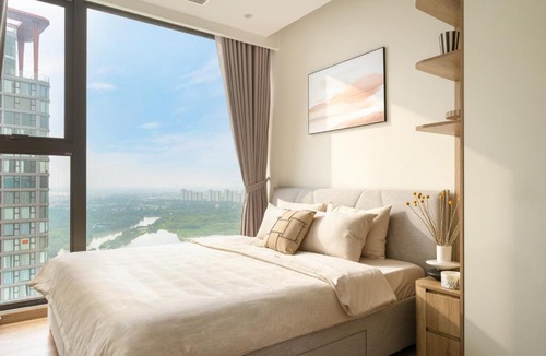 Van Giang Apartment | Moderm House - Swanlake view - 2 Beds - Work space