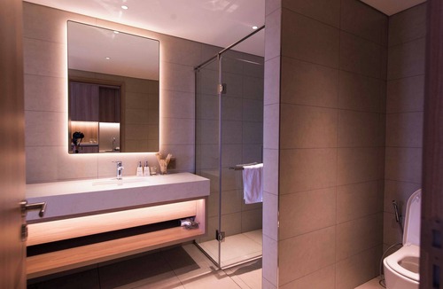 Ha Long Apartment | Modern 1BR with City View | A La Carte Ha Long Stay