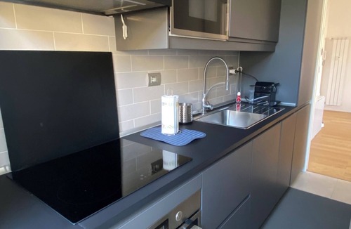 Tor di Quinto Apartment | Modern one-bedroom apartment with terrace