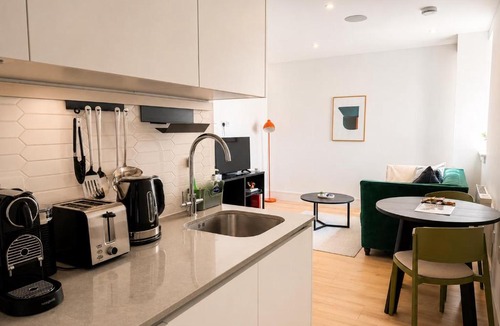 Wembley Park Apartment | Modern Wembley Stadium Apartment by Just Reside London