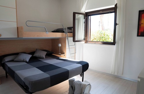 Pisticci Resort | Moderna casa vacanze 5 posti letto,fronte piscina e lido incluso. Pet friendly