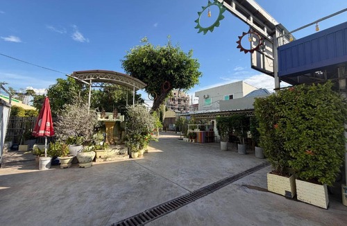 Bavet House | Mohachey Guesthouse