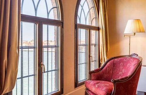 Molina Apartment | Molino Stucky Residence Galea Suite