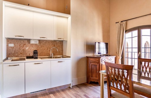 Molina Apartment | Molino Stucky Residence Mascareta Suite