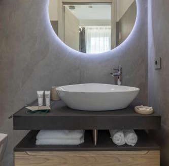 Tivoli House | Mom Apartment Rooms&Suites