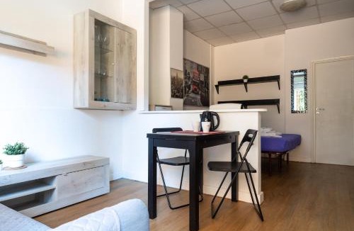 Quartiere XX Ardeatino Apartment | Montagnola Mini House