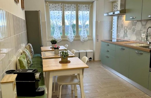 Quartiere XXI Pietralata Apartment | Monti Tiburtini Roma Guest House Apartment