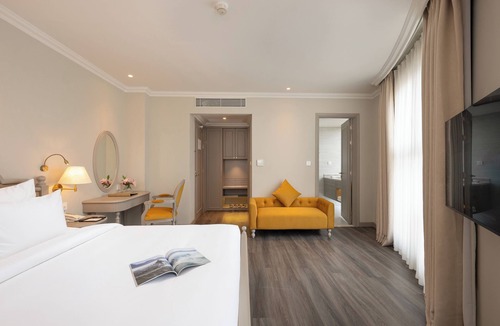 Sa Pa Bed & Breakfast | Montmartre Serenity Suite – 4-Star Comfort with Friendly Hospitality