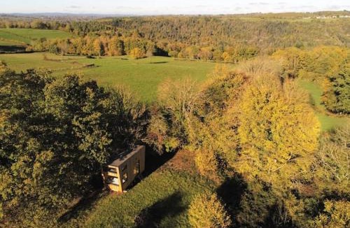 Saint-Jacques-d'Ambur Ski Chalet | MOOSE home Tiny House Les Chaumes