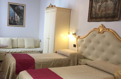 Castello House | Motel ∙ 10 guests