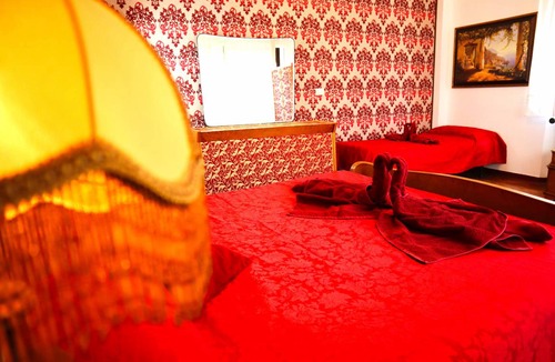 Castello House | Motel ∙ 8 guests