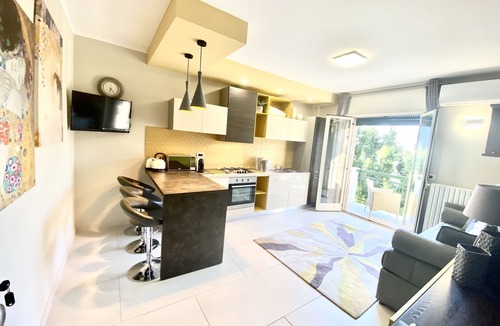 Tropea House | "MOTTOLA APARTMENT" Suite 200 mt from the sea