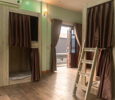 Ninh Binh Hostel | Mountain Goat Wooden Capsules Hostel 247