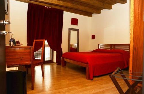 Foggia Bed & Breakfast | Muro Torto - Struttura sanificata giornalmente con prodotti conformi al Decalogo del Ministero Salute - Personale sottoposto a test sierologico periodicamente
