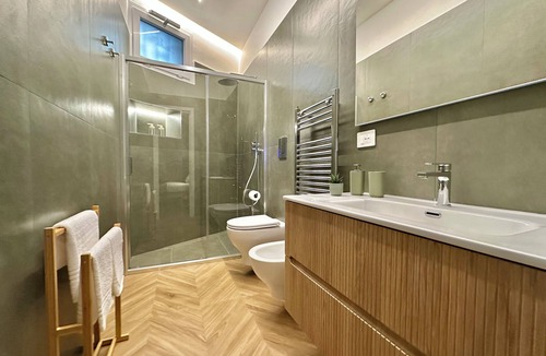 Vomero House | Naples, Apartment up to 4 people, very close to Metro and Funiculars