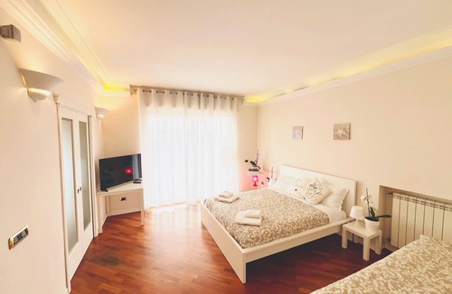 Naples Apartment | Naples, Parking Included, Jacuzzi X2, Panoramic Terrace