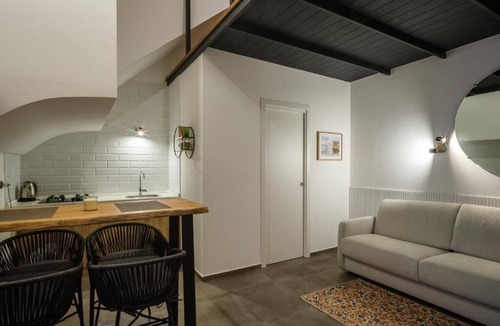 Arenella House | (Neapolitan Stairs Residence) Cozy Residence in the center of Naples