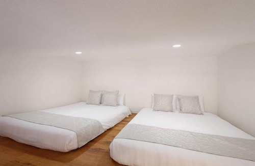 Saeki Ward Hotel | Neighbor's Hotel 五日市コイン通り