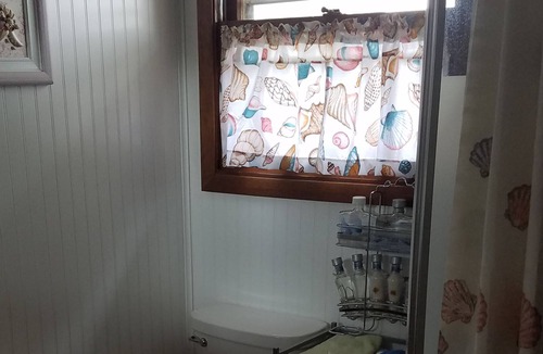 Watertown House | New listing! Lake Front Cabin on Kampeska Lake