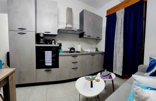 Scalea Apartment | Newer, Beautiful Scalea beach apartment